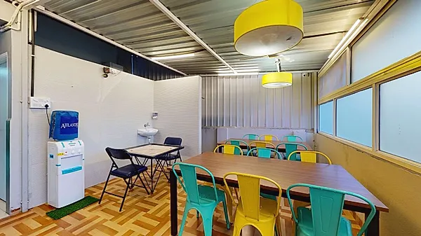 PG in Vijay Nagar with Dining Area