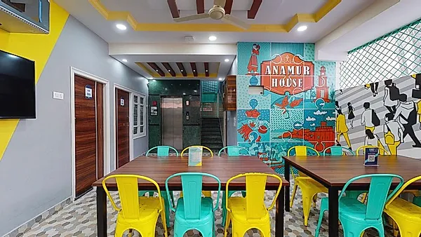 PG in Kumaraswamy Layout with Dining Area