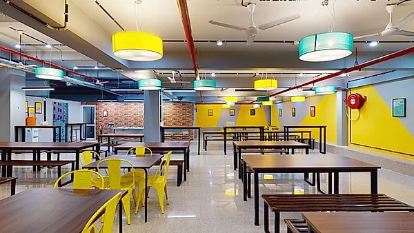 PG in Avinashi Road with Dining Area
