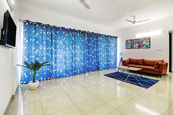 Apartment in Hadaspar with Living Area