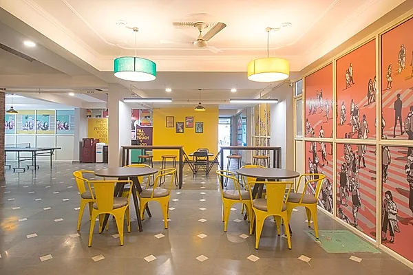 PG in Sohna Road with Dining Area