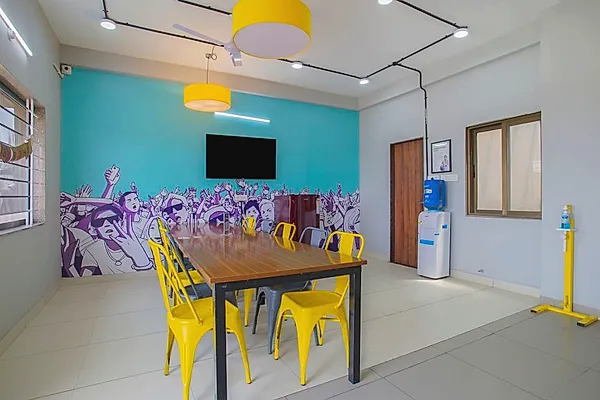 PG in Vijay Nagar with Dining Area