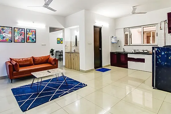 Apartment in Hadaspar with Living Area