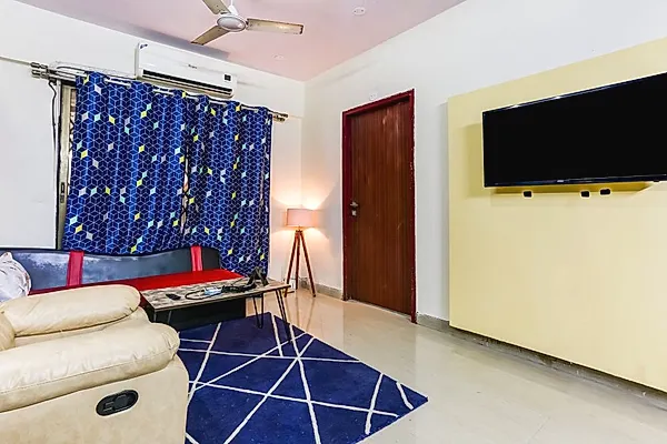 Apartment in Chembur with Living Area
