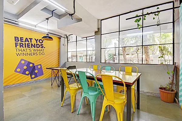 PG in Dhankawadi with Dining Area