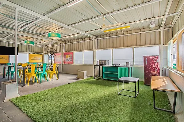 PG in Bhanwar Kua with Common Area