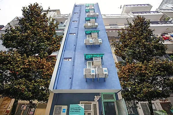 PG in South Campus Facade