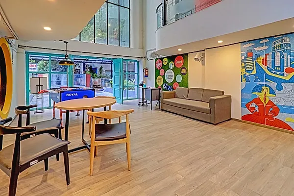 PG in Navrangpura with Common Area