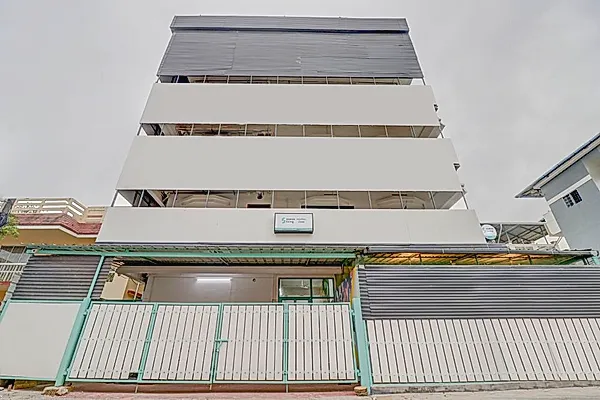 PG in Kochi Facade