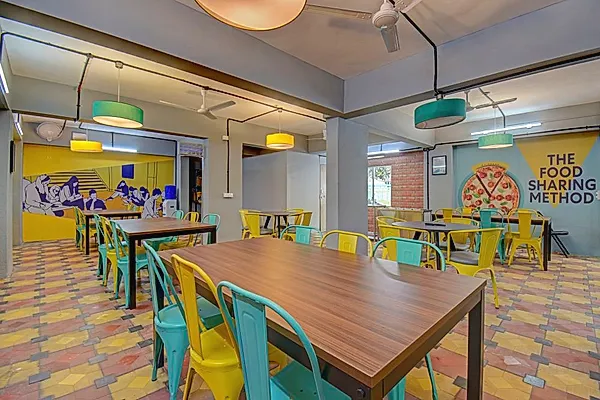 PG in Wakad with Dining Area