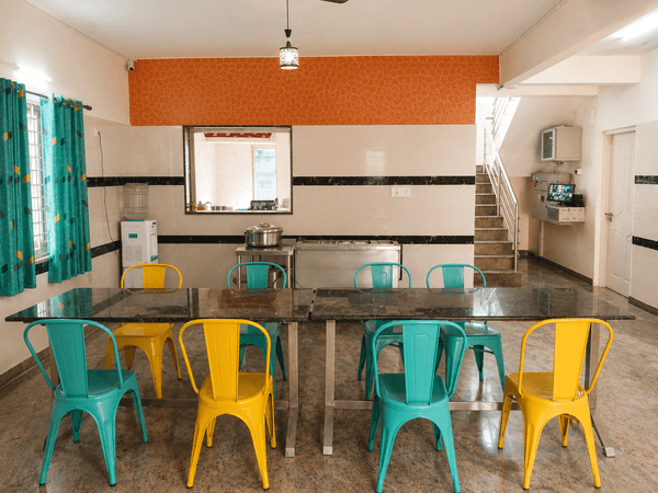 Glencoe House Dining Area