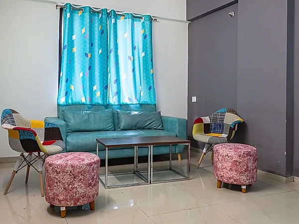 PG in Rau with Common Area