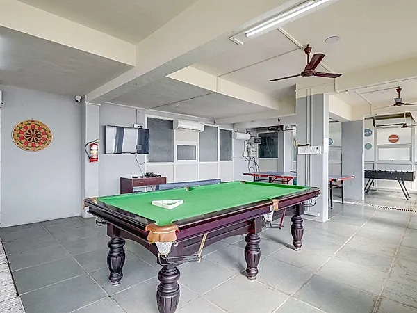 PG in Waghodia Road with Common Area