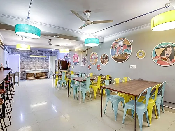 PG in South Campus with Dining Area