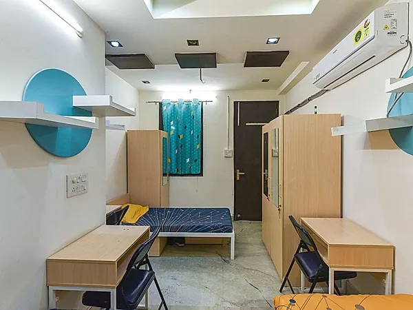 PG in Laxmi Nagar