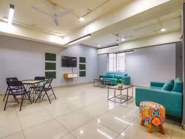 PG in Koramangala with Common Area