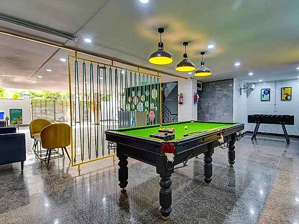 PG in North Campus with Common Area